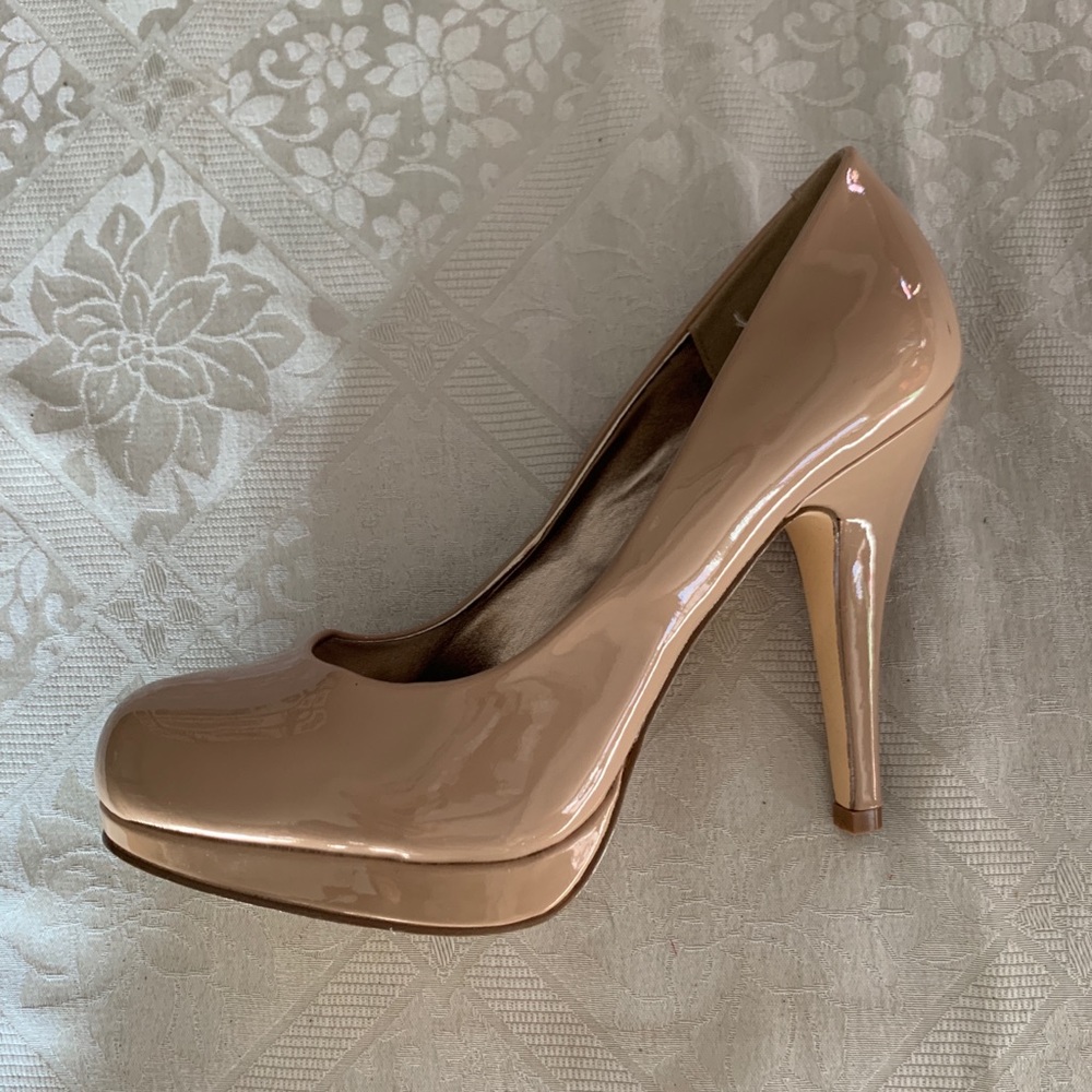 Women’s Nude Heels